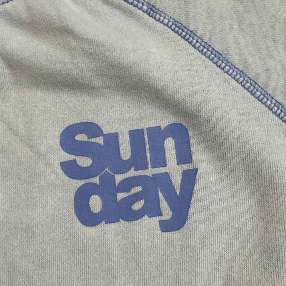 billabong sweatshirt size xl blue with sun day print. excellent condition. - Picture 3 of 7